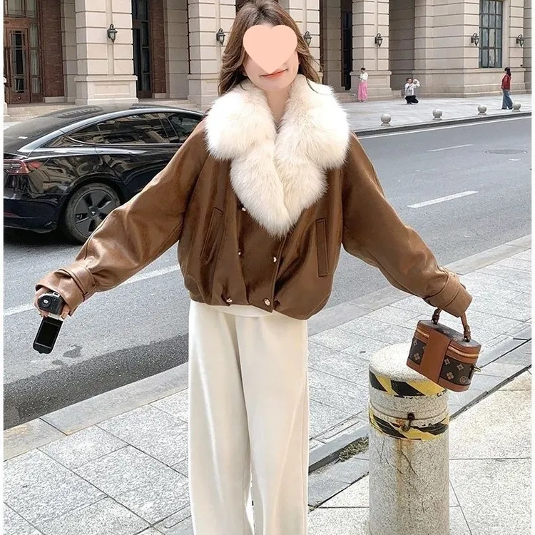 100g以下焦糖色大毛领皮毛一体羽绒服女冬新款美拉德感休闲厚外套