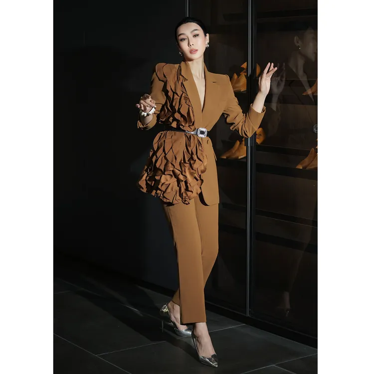 法式女装设计感荷叶拼接时尚大气潮西装外套九分裤秋季套装两件套