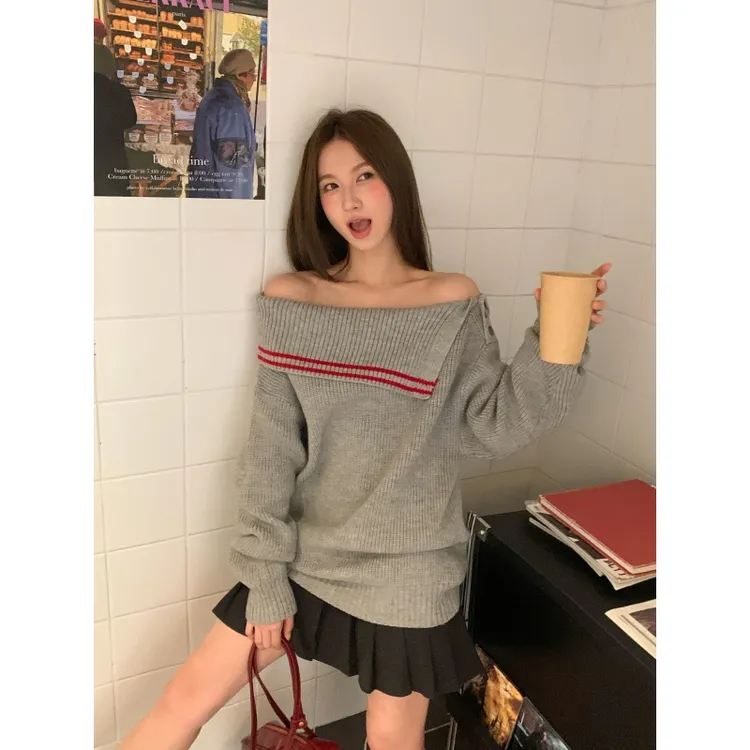 韩系设计感时尚宽松斜肩针织毛衣女秋冬时髦气质显瘦百褶短裙套装