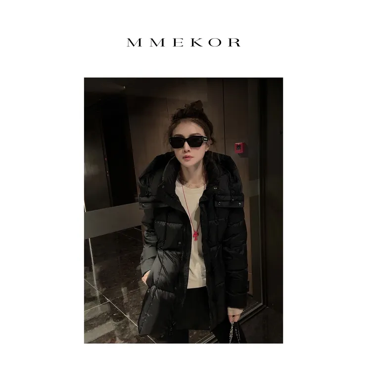 MMEKOR“小蛮腰”羽绒服 2025新款秋款静奢老钱风时髦上衣 30562