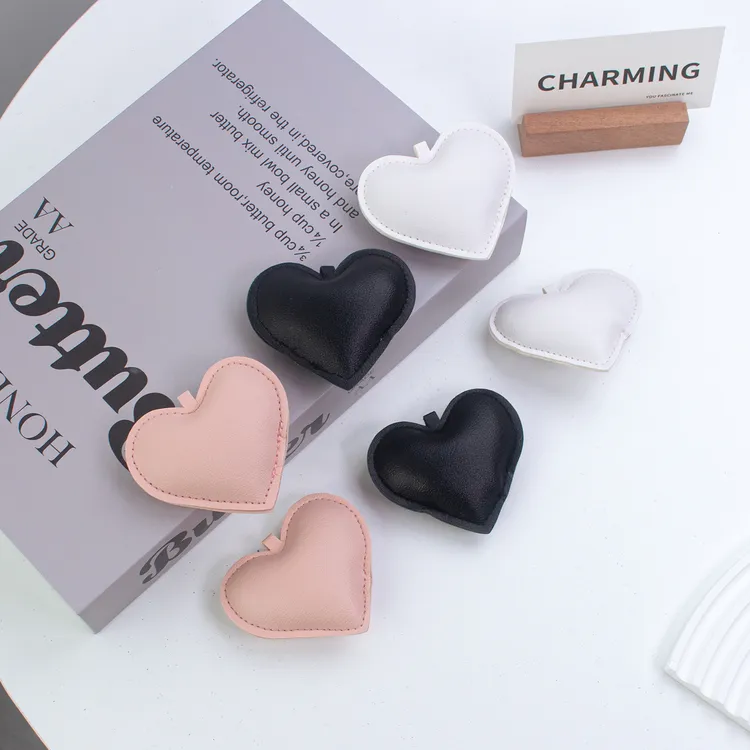 花嫁衣 新款简约皮革爱心花艺浪漫包装配饰花束包装手工DIY材料