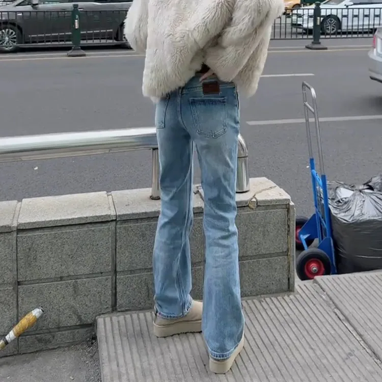 大码蓝色修身百搭喇叭牛仔裤子女2025年秋冬新款高腰显瘦微喇长裤