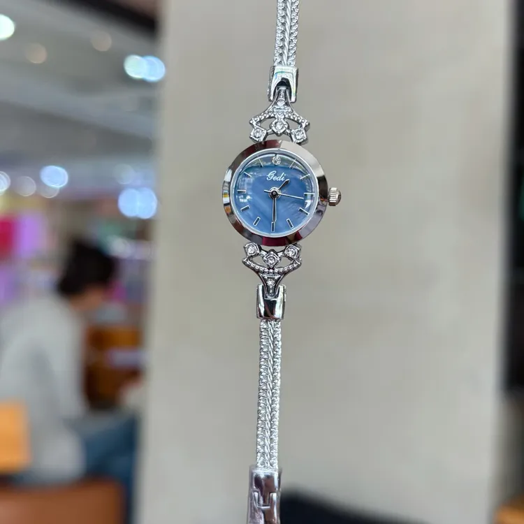歌迪手表女款轻奢小众小巧精致女士ins风简约气质高级感2025新款