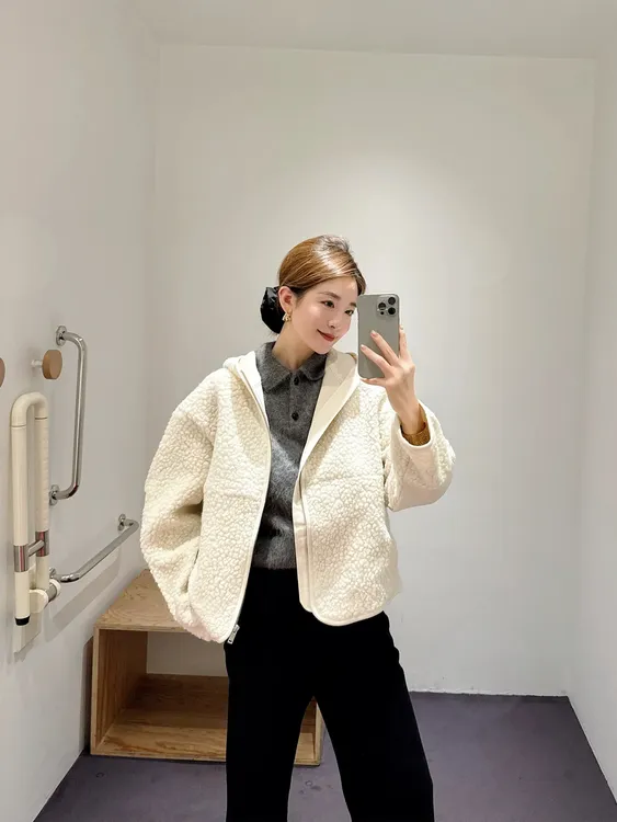 原C家女装2025冬时尚新款泰迪绒连帽宽松保暖白色拉链卫衣外套女