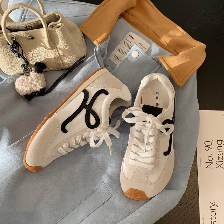 明星同款德训鞋2025春季小众时髦平底复古阿甘休闲鞋百搭轻便