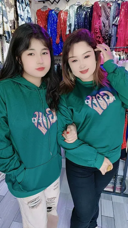 女装كۆك مايكا 和田发货