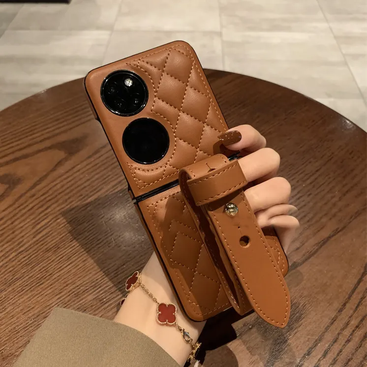 复古棕素皮腕带适用华为pocket2手机壳purax折叠屏高档p50pockets