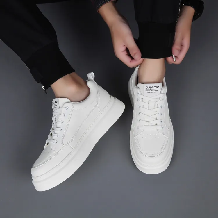 时尚轻质增高秋季透气欧美风休闲板鞋小白鞋潮鞋低帮百搭真皮厚底