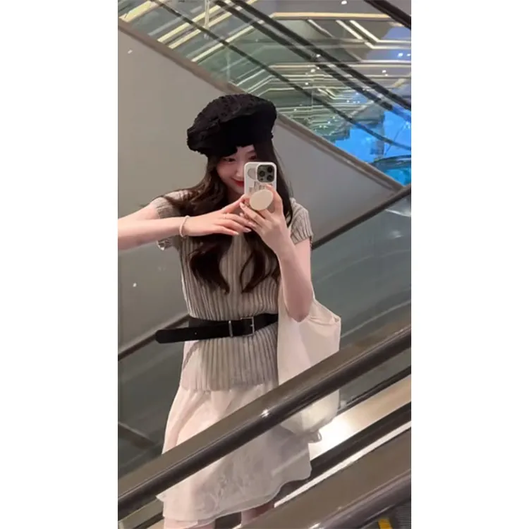 2025夏季新款修身显瘦设计感小众网红针织上衣时尚收腰A字半身裙