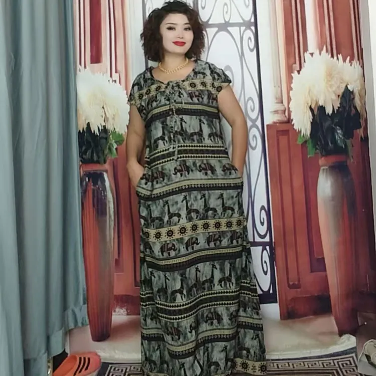 0008  女士漂亮的裙子。