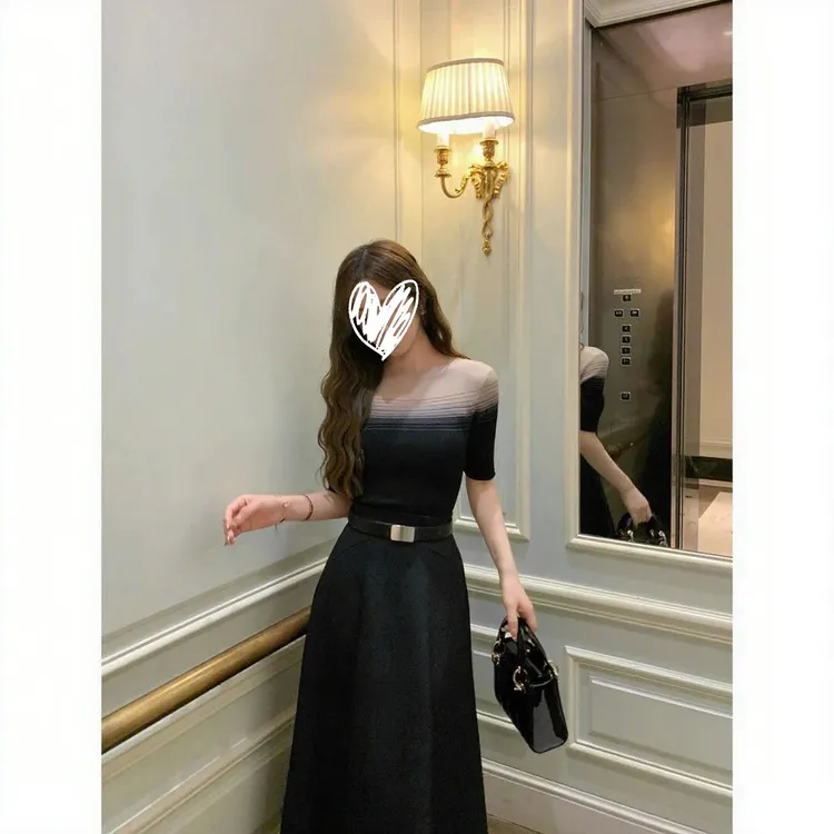 2025超火秋装一整套大方得体穿搭轻奢高级感女人味晕染T恤套装裙
