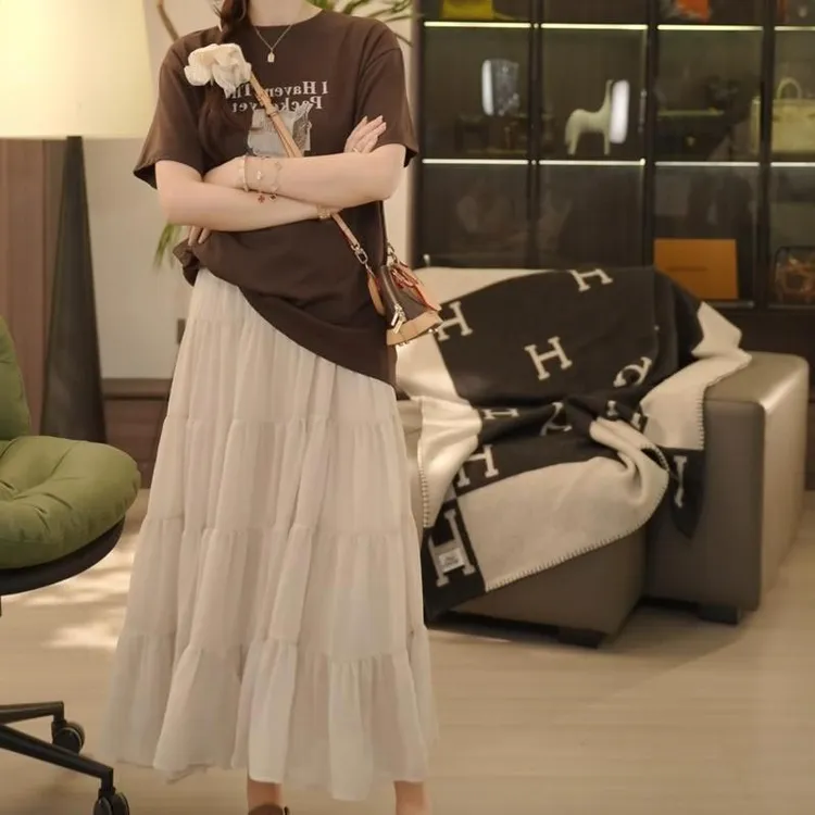 2025夏季韩式新款设计感印花短袖T恤百搭半身裙两件套女时尚套装