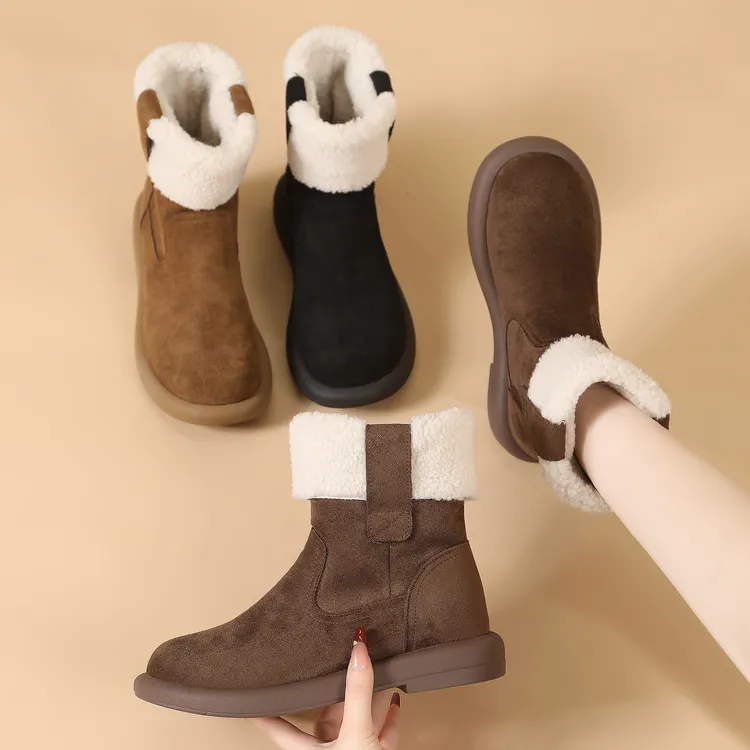 42大码加绒保暖平底雪地靴女冬季毛绒内里棉靴防滑显脚小短靴34码