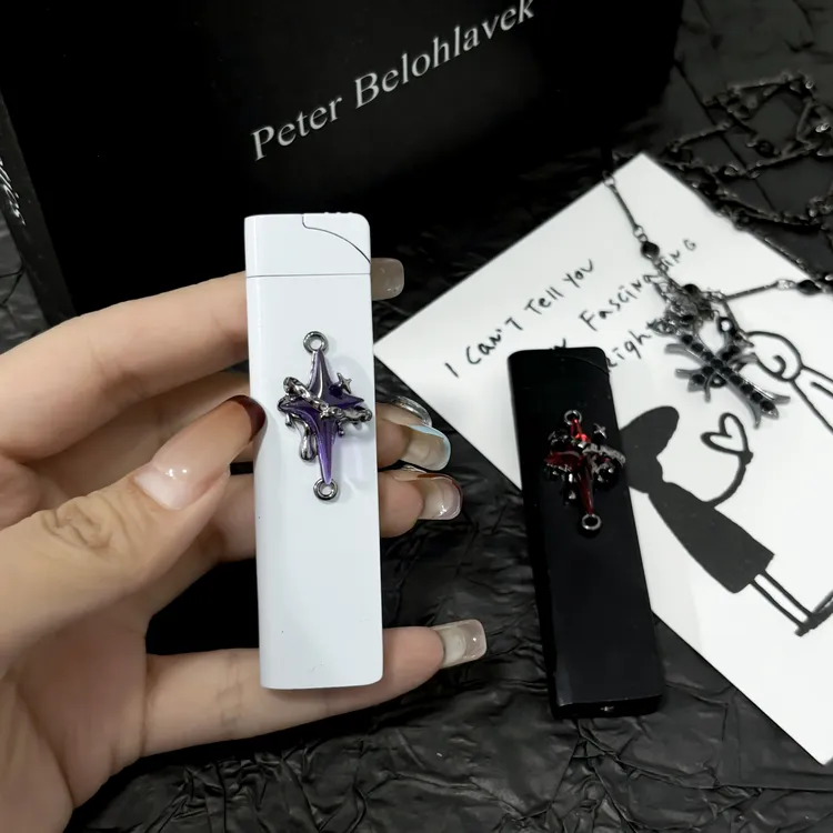 ins手作原创高颜值“四芒星”绿焰防风充气打火机个性送男女生礼物