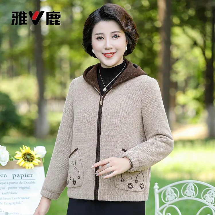 V/雅鹿秋冬新款妈妈装外套加厚中老年女洋气保暖休闲外套D25120