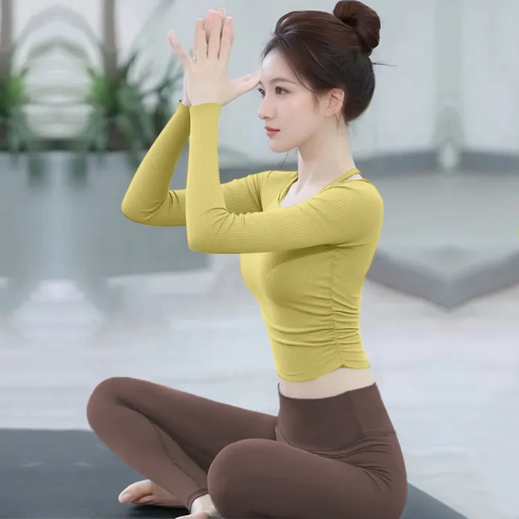 绝美瑜伽服女2025新款秋冬高级感带胸垫普拉提训练服健身套装上衣