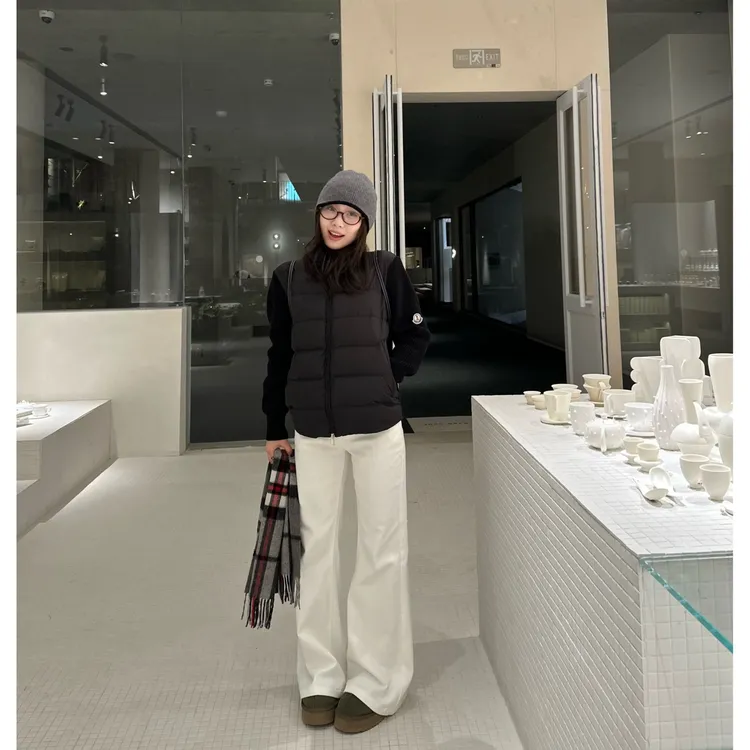 Our2【微喇小白裤】秋冬款加绒设计感休闲白牛仔【B6775】