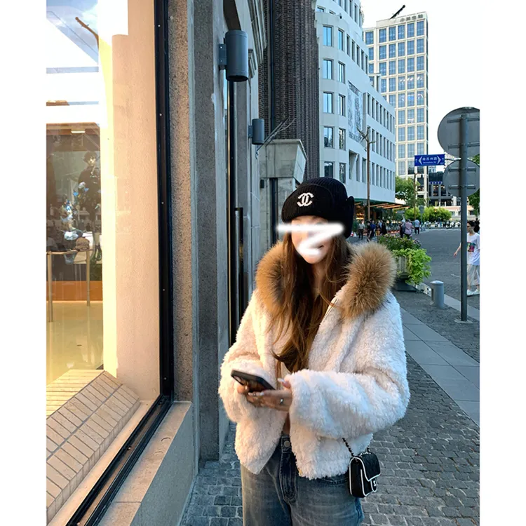 '温暖大被子'秋冬宽松可拆卸毛领加厚保暖连帽毛毛外套女