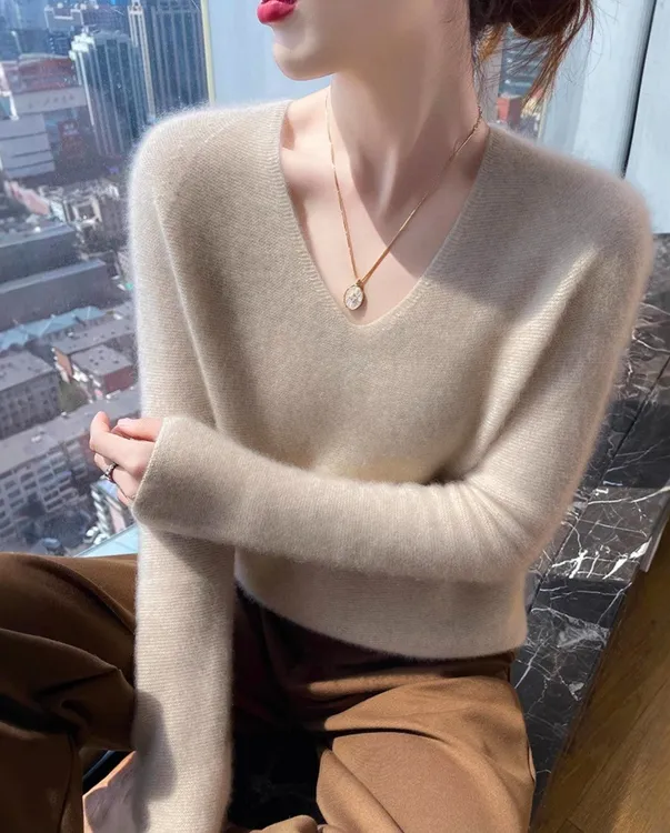 新款网红爆款秋冬女V领薄款针织打底气质百搭无缝一体成衣毛衣