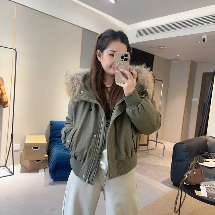 【欧加粒粒】时尚毛领连帽羽绒派克外套小个子百搭显瘦 QY25120901