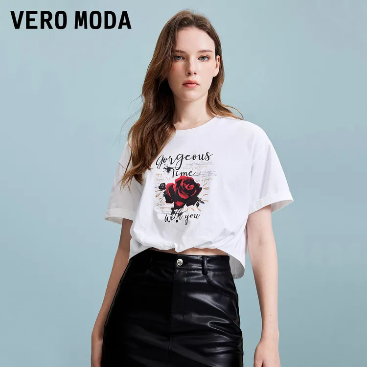 Vero ModaT恤女春游出行洋气玫瑰字母印花卷边褶皱下摆325201003