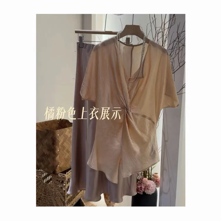 【泡沫之夏】轻奢扭结短袖夏季女宽松显瘦薄款上衣5070