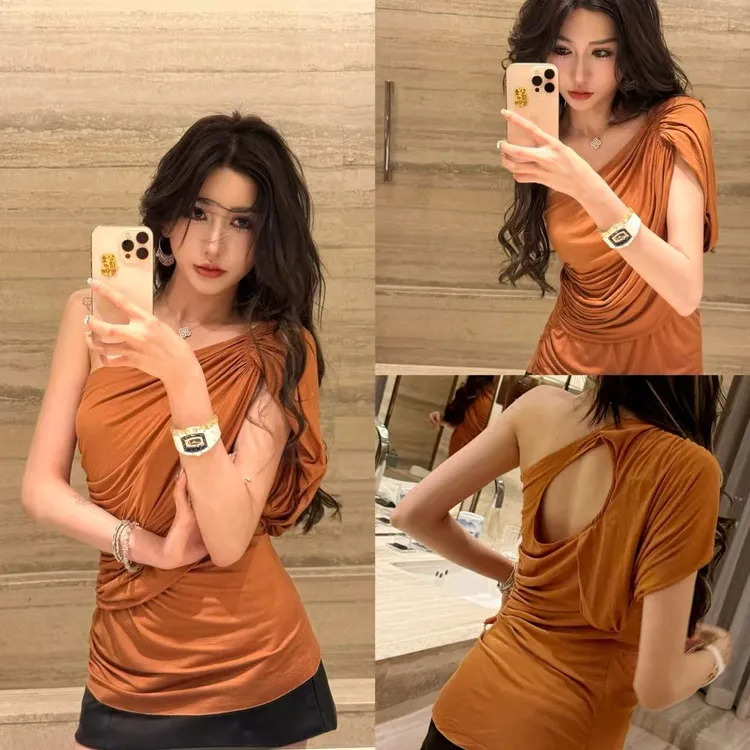 斜肩不对称垂坠褶皱镂空露背收腰单肩上衣背心