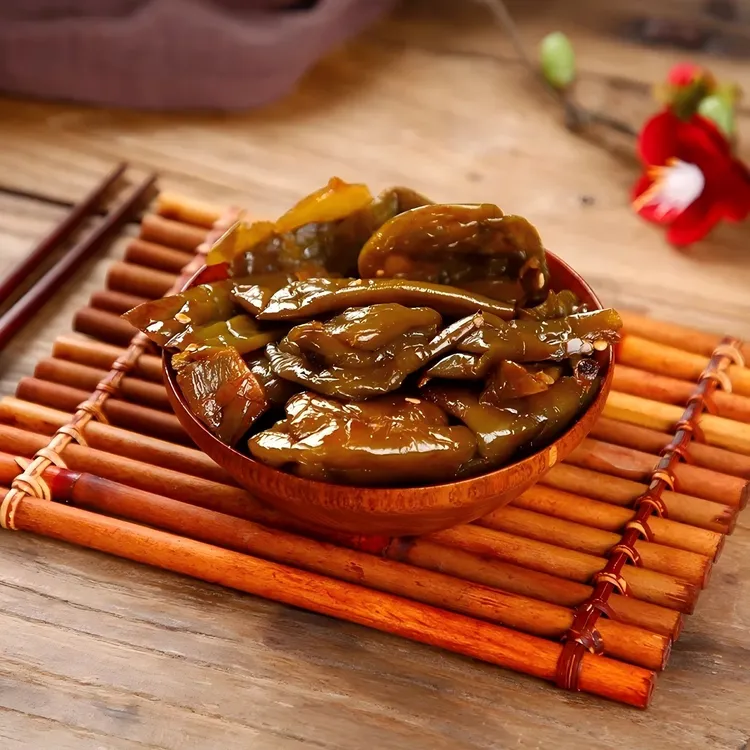 凯比伊犁哈尔毕腌菜！油辣子，纯手工农家特产！酸辣下饭解腻油辣子