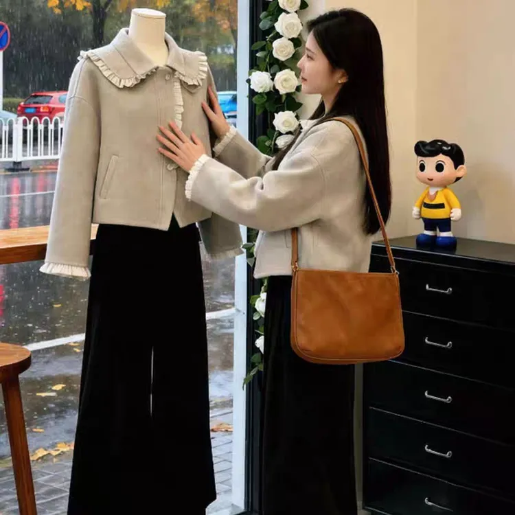 秋冬搭配一整套韩系气质减龄蕾丝拼接毛呢外套搭配休闲裤显瘦套装