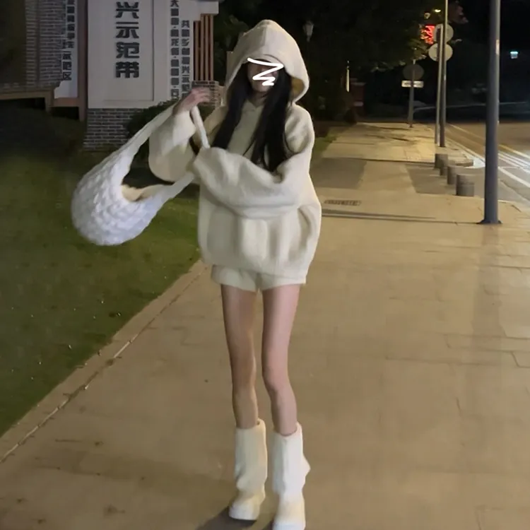 秋冬2025新款韩系穿搭毛衣针织短裤两件套女高级感小个子香风套装