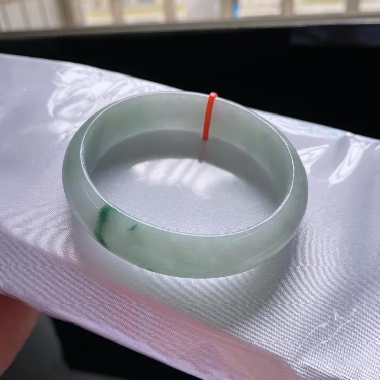 F0362 缅甸天然翡翠玉镯54圈口水润飘花贵妃手镯