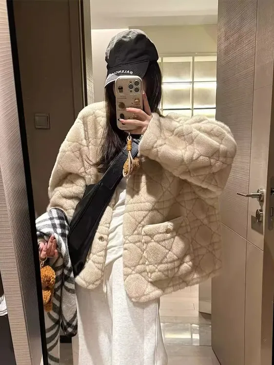 人造皮草  2025环保皮毛貂皮一体新款加厚慵懒水貂冬季毛毛外套女