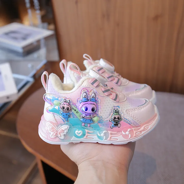 冬季皮面加绒棉鞋亮灯拉布布女童鞋子2025网红小女童鞋子公主鞋底