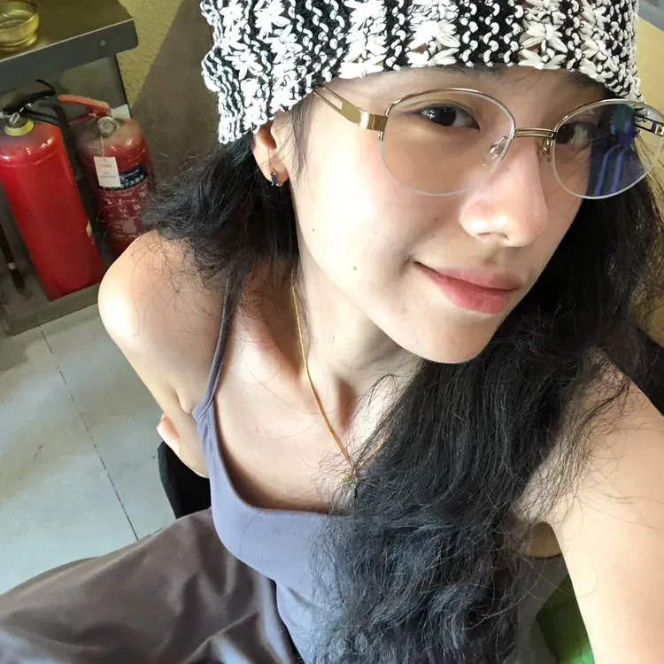 欧美复古下半框平光眼镜金属镜腿素颜近视度数圆脸清冷感窄长镜框