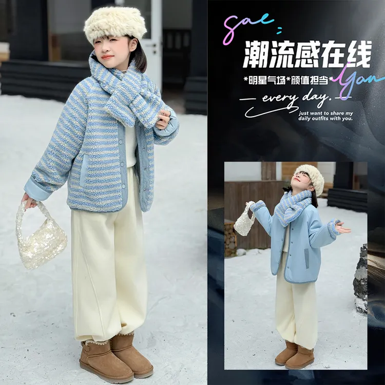 女童两面穿毛毛衣棉服2025新款冬季复古加厚保暖围脖外套裤子套装