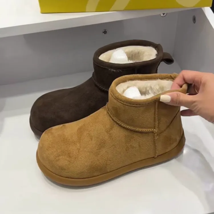 冬季高帮防水保暖雪地靴女加绒加厚防滑短筒时尚百搭棉鞋