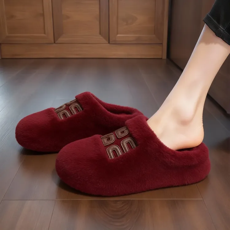 羊羔绒厚底毛毛拖鞋女外穿2025年新款秋季红色字母加绒保暖棉拖鞋