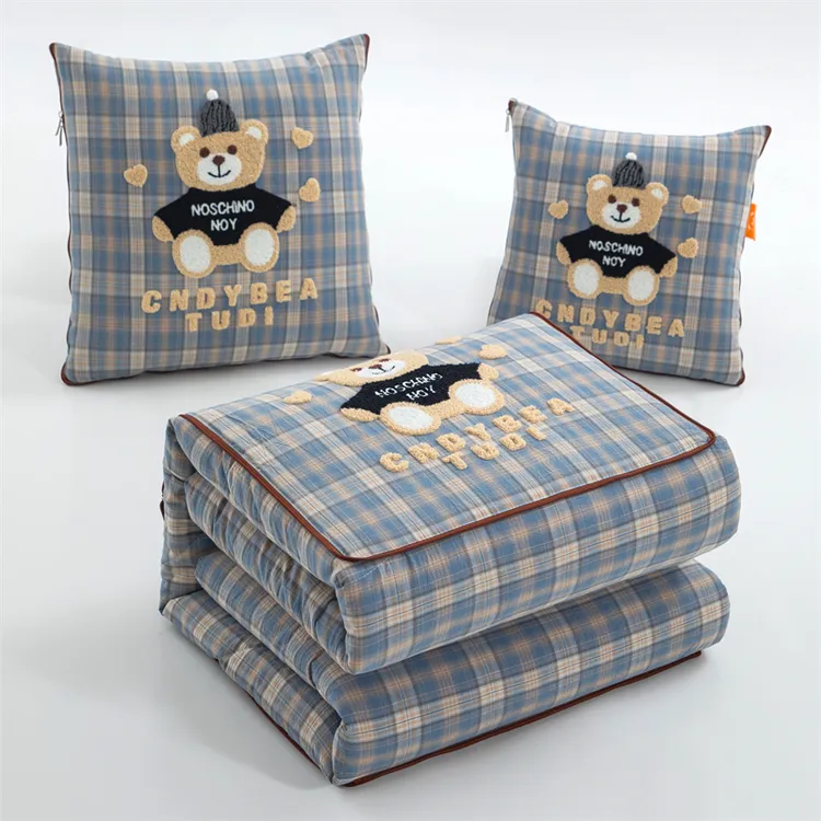 可爱熊全棉水洗棉四季两用夏被车载二合一多功能抱枕被纯棉空调被