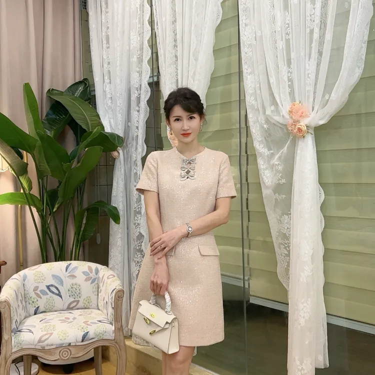 【银河绮梦】2506 安妮老板 软亮片重工蝴蝶结有口袋短袖连衣裙