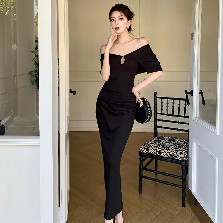 2025夏新纯欲性感V领连衣裙女高级感辣妹收腰显瘦长裙潮气质时尚