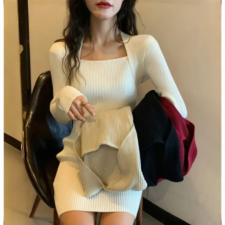 精致百搭修身显瘦气质百搭包臀裙复古新款2025爆款韩版方领连衣裙