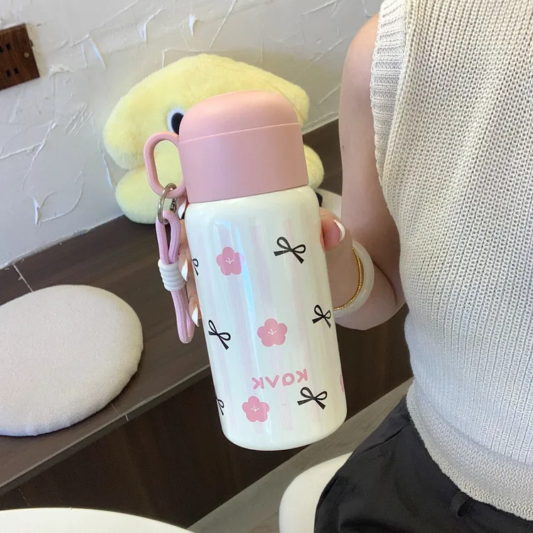 Kavk简约韩版上学可爱便携大容量时尚吸管保温杯防摔喝水杯小巧