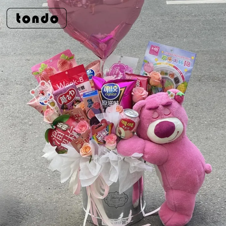 六一儿童节爆款零食花束草莓熊抱抱桶DIY材料包高档生日节日礼物