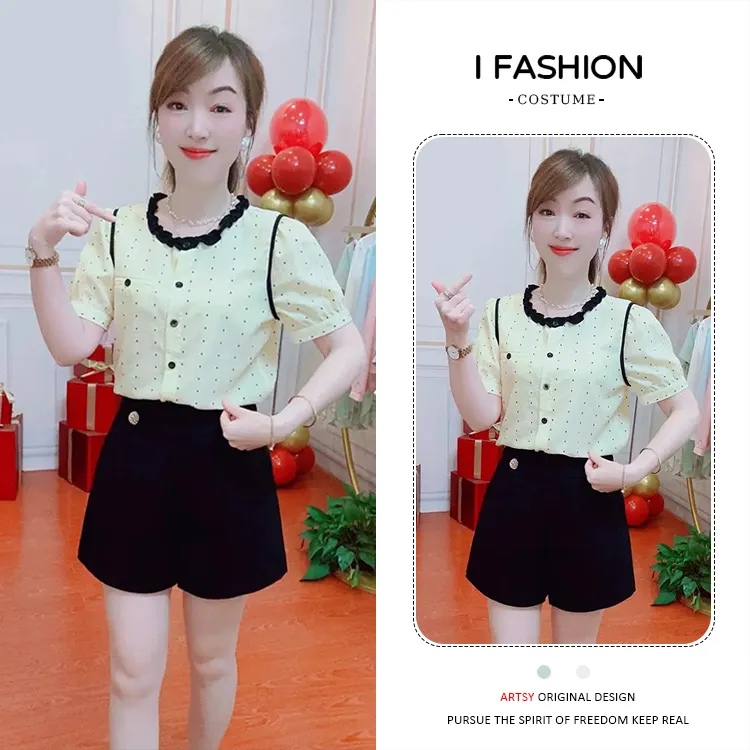 2025年夏季新款时尚减龄木耳领短袖衬衫女遮肚显瘦高级感百搭衬衣