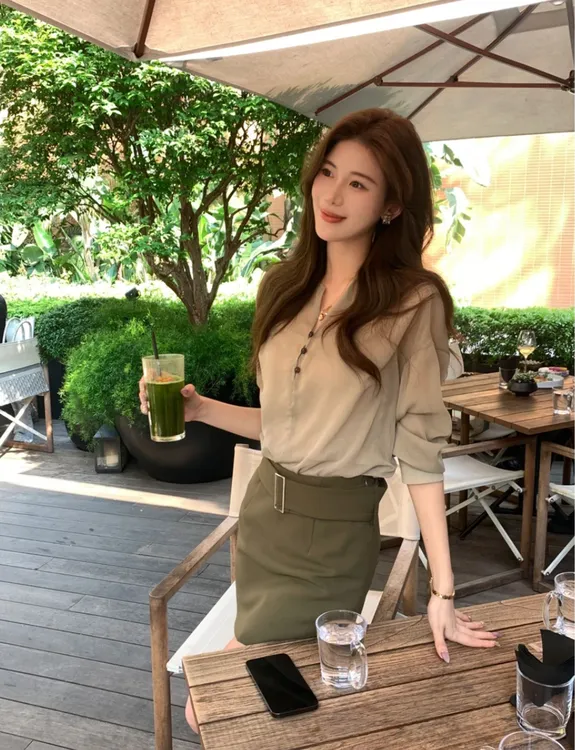 2025春夏季新款轻职风宽松立领长袖衬衫极简高腰显瘦半身A字短裙