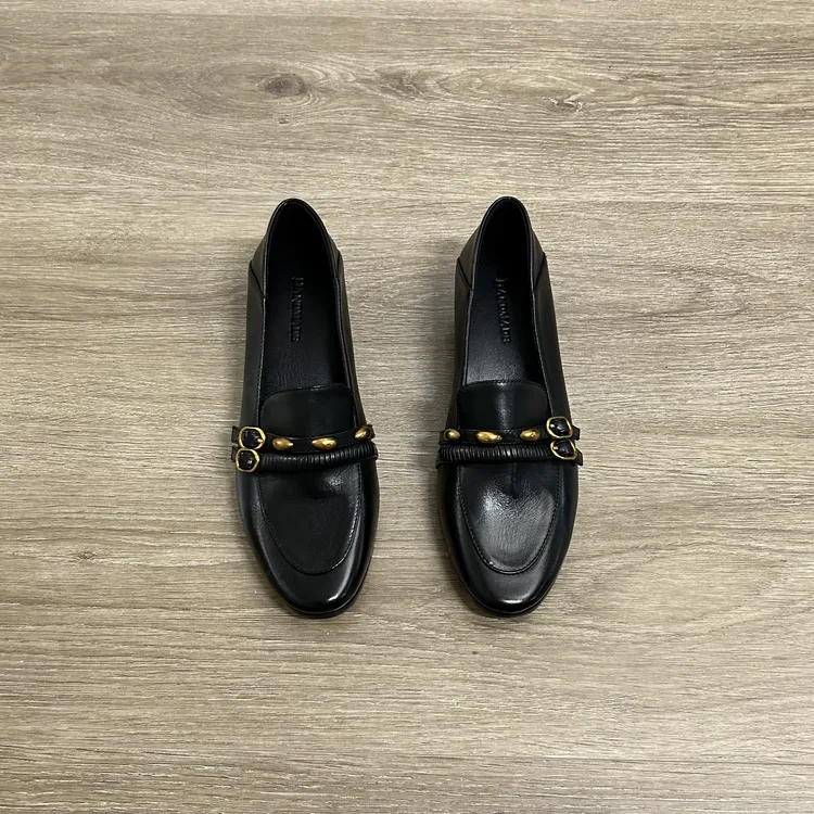 Dannyfrey英伦风头层牛皮新款粗跟方头时尚金属装饰舒适软皮单鞋