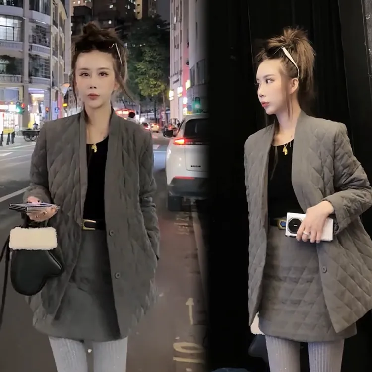 2025秋冬新款时尚显瘦气质网红高档套装女高级百搭宽松大码两件套