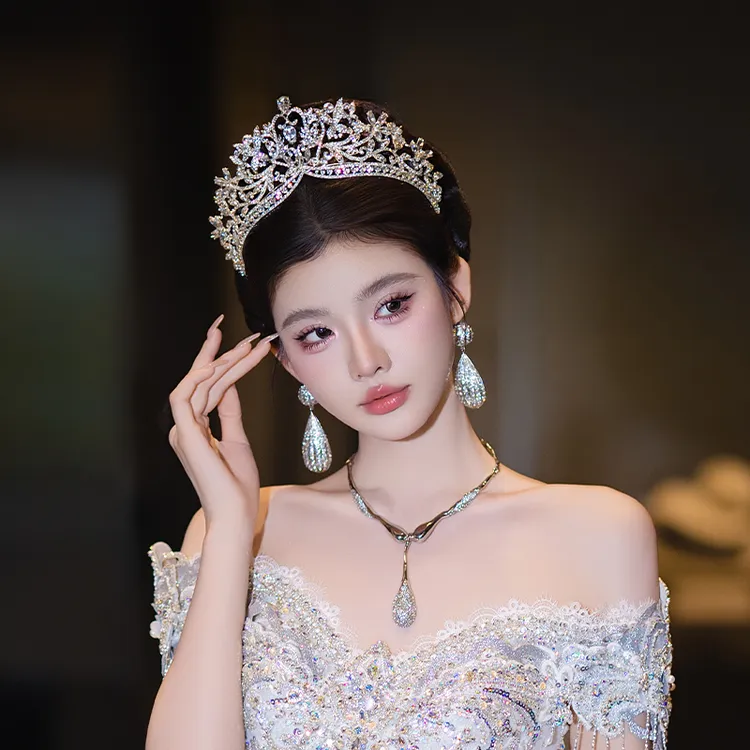 合金婚庆饰品 爆闪新娘氛围感皇冠婚礼结婚重工奢华造型女MT0193