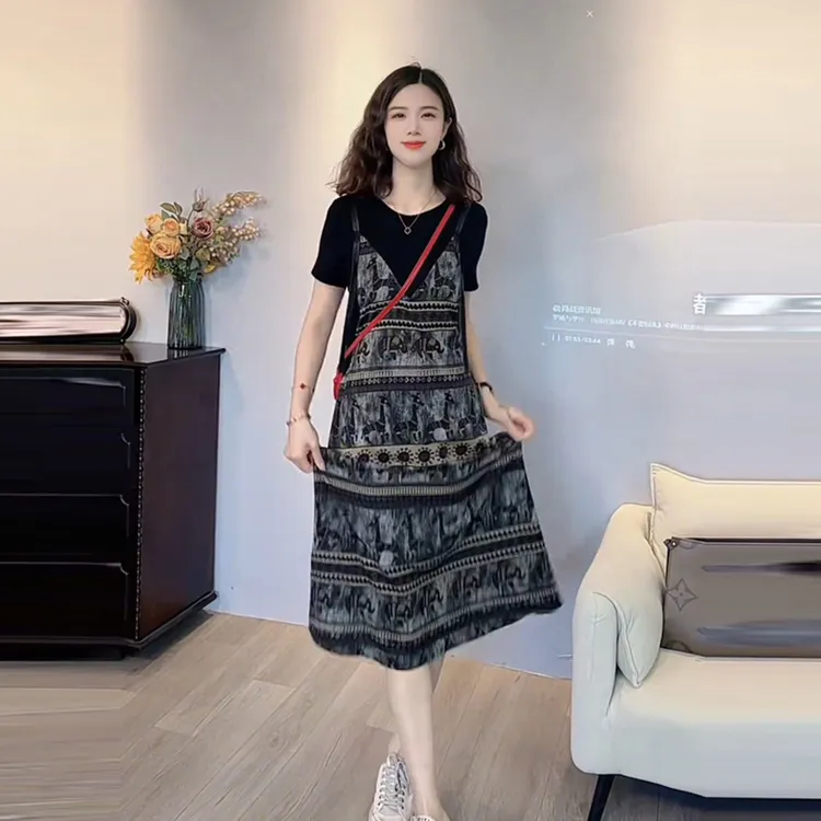 今年流行爆款洋气连衣裙女装夏季新款印花拼接设计感假两件中长裙