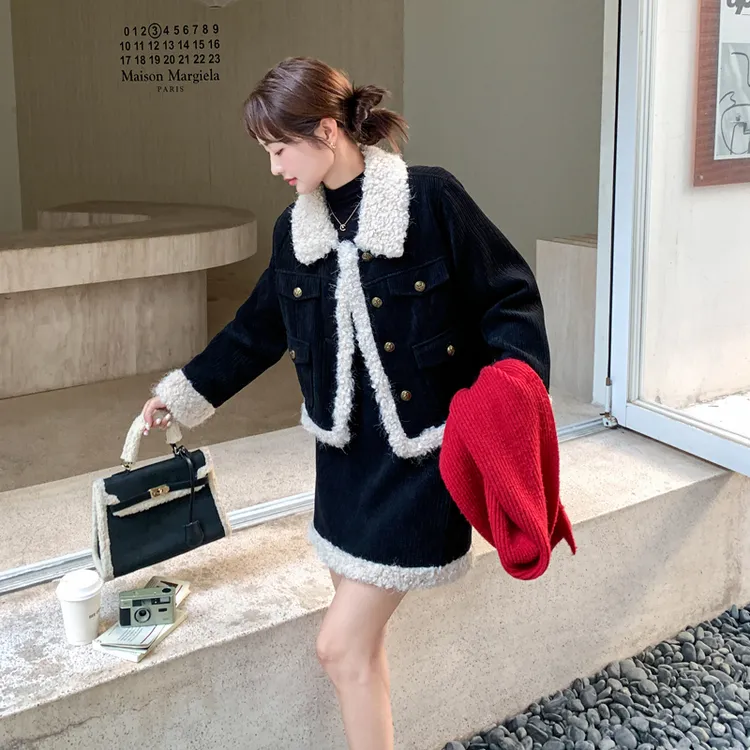 羊羔毛拼接小香风套装女秋冬2025新款高级感赫本小外套短裙两件套